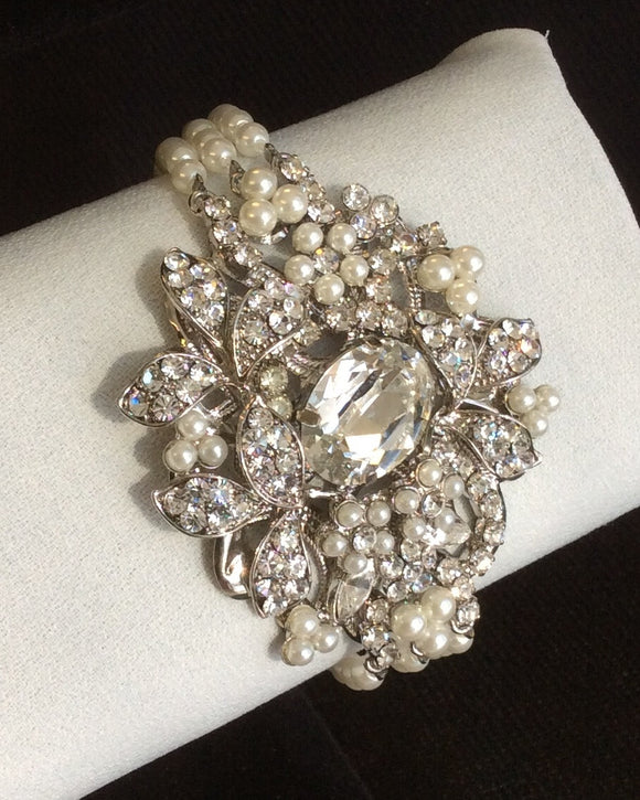 Vintage floral and pearl bracelet