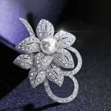 Pearl Flower Brooch Pin White