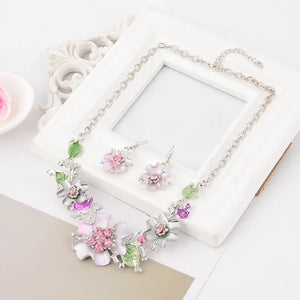 Fashion Flower Pendant Necklace Set,