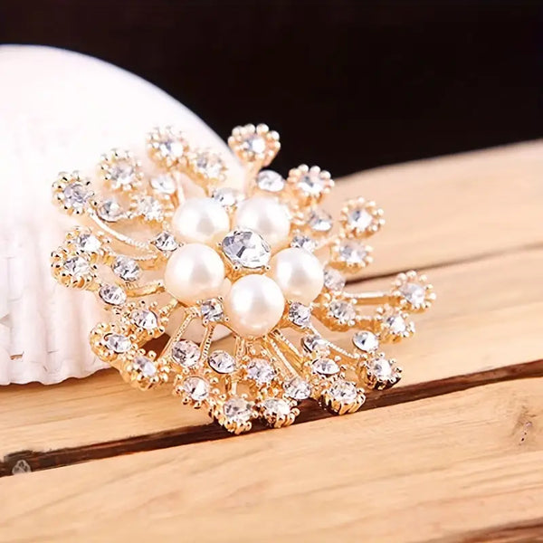 broches voor vrouwen Luxe Sneeuwvlok Broche Gouden Bloem Zirconia Sieraden Parel Pins voor Vrouwen Winter Accessoires Bruiloft Jas Sjaal Hoed libel broches voor vrouwen Luxe Sneeuwvlok Broche Gouden Bloem Zirconia Sieraden Parel Pins voor Vrouwen Winter Accessoires Bruiloft Jas Sjaal Hoed libel