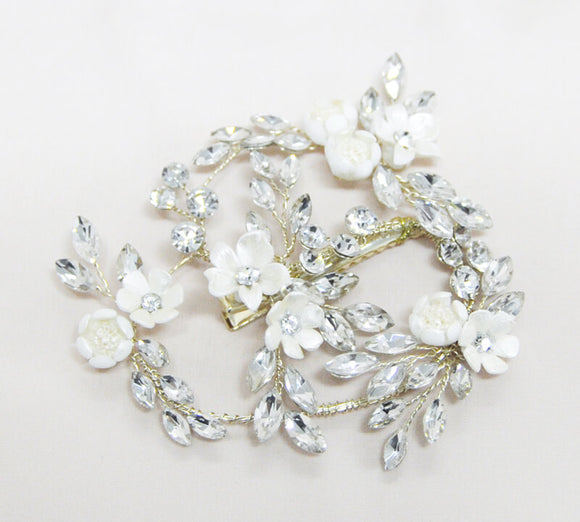 Delicate flower, silver and crystal hairclip TL-334